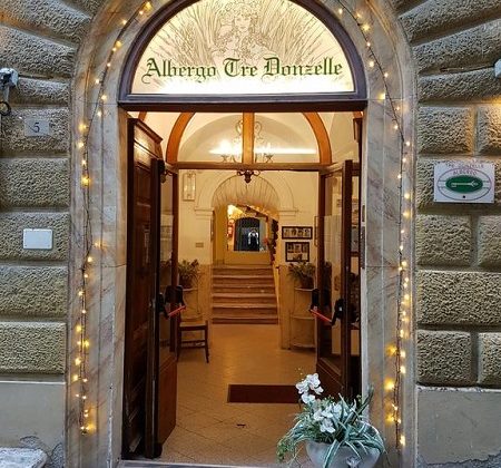 Albergo Tre Donzelle Outdoor